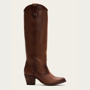 FRYE Jackie Button boot in Cognac Sz 8